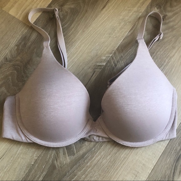Victoria's Secret Other - Victoria’s Secret uplift Demi Demi T-shirt bra